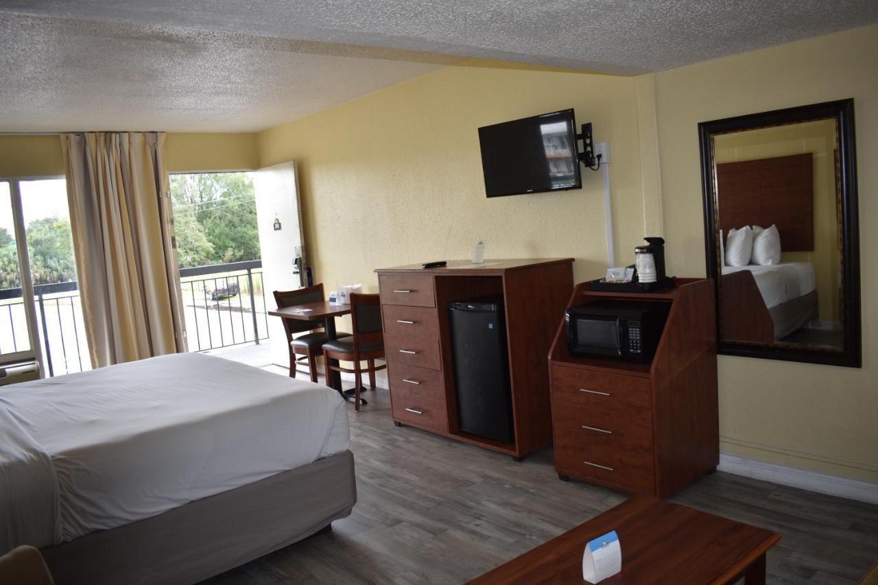 Days Inn By Wyndham Wildwood I-75 Экстерьер фото