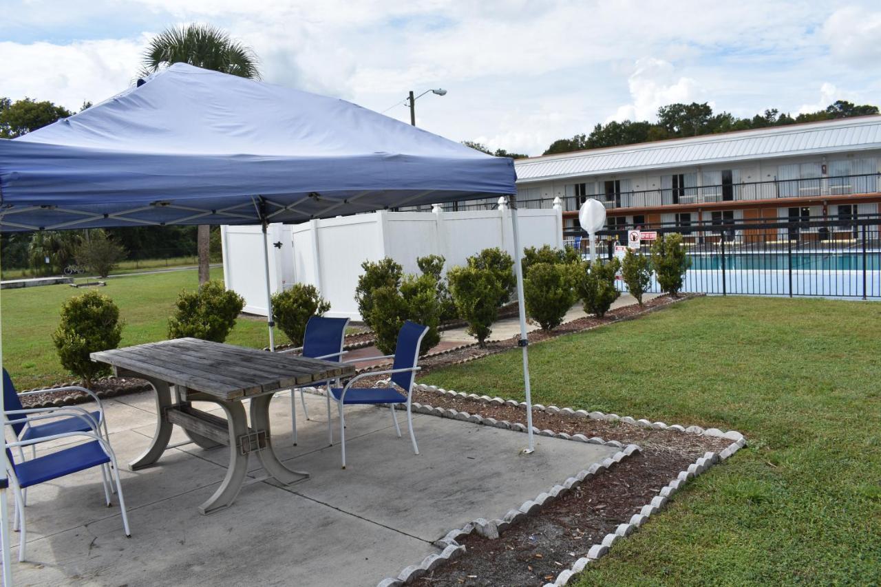 Days Inn By Wyndham Wildwood I-75 Экстерьер фото